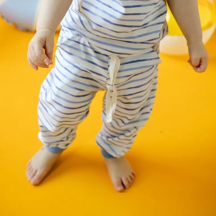 Spodnie dresowe chłopięce, ecru, Eevi