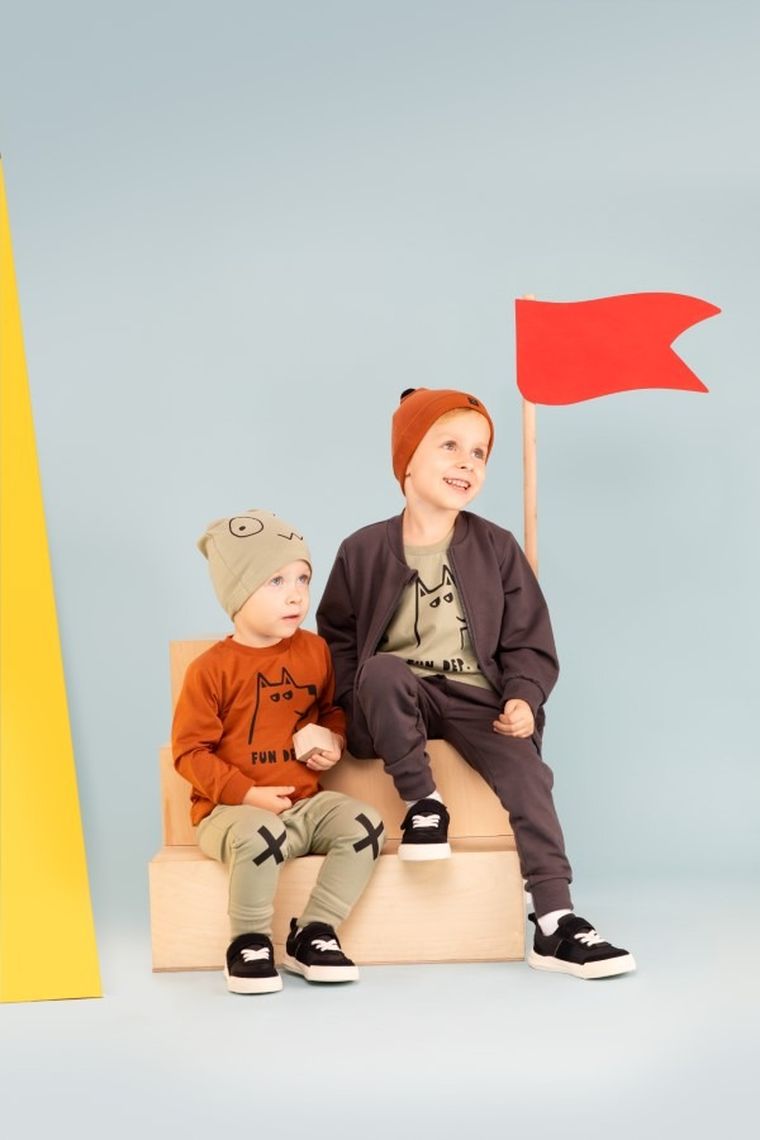 Spodnie dresowe chłopięce, zielone, Olivier, Pinokio