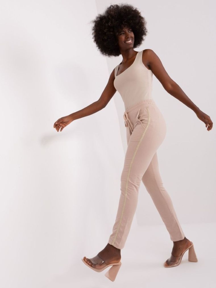 Spodnie dresowe damskie, beżowe, Relevance