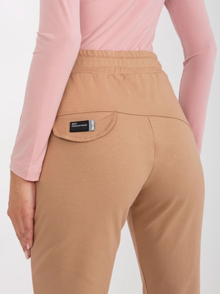 Spodnie dresowe damskie, beżowe, Relevance