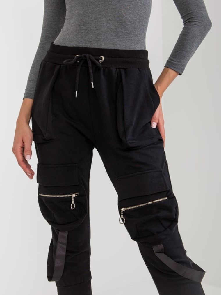 Spodnie dresowe damskie, czarne, Ex Moda