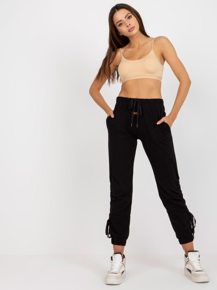 Spodnie dresowe damskie, czarne, Relevance