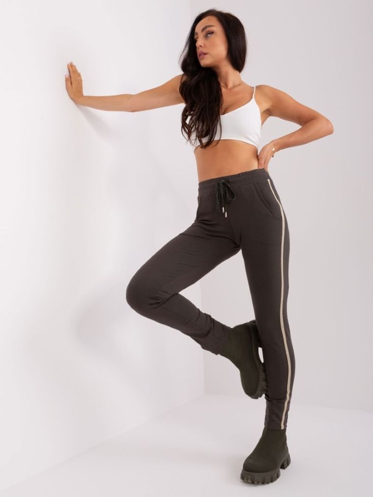 Spodnie dresowe damskie, khaki, Relevance