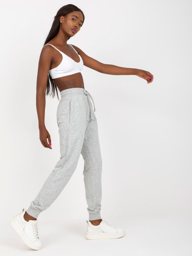 Spodnie dresowe damskie, szare, Basic Feel Good