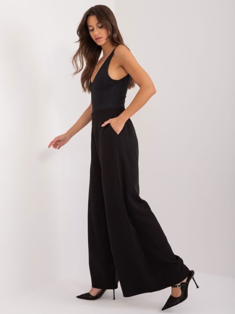 Spodnie materiałowe damskie, czarne, Lakerta