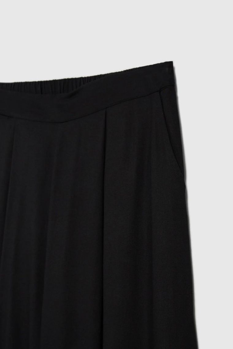 Spodnie materiałowe damskie, czarne, Moodo