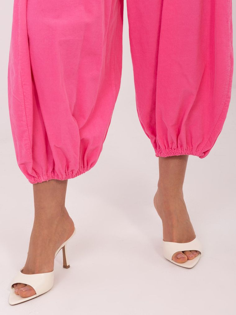 Spodnie materiałowe damskie, różowe, Italy Moda