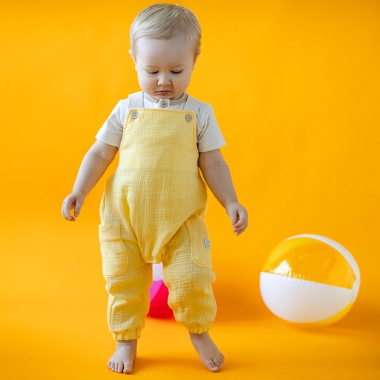 Spodnie ogrodniczki chłopięce, żółte, Eevi