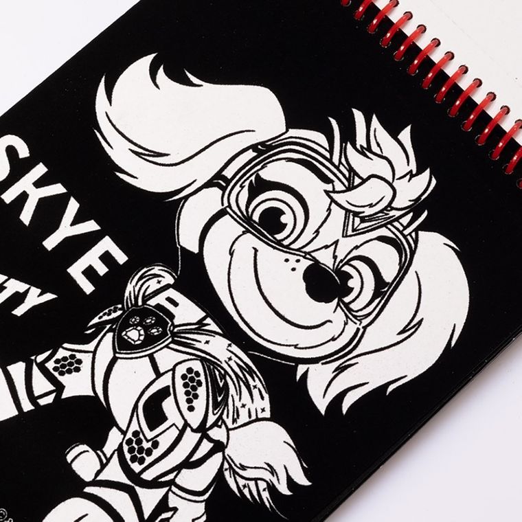 St.Majewski, Psi Patrol, zestaw aksamitnych kolorowanek z flamastrami, 12 elementów