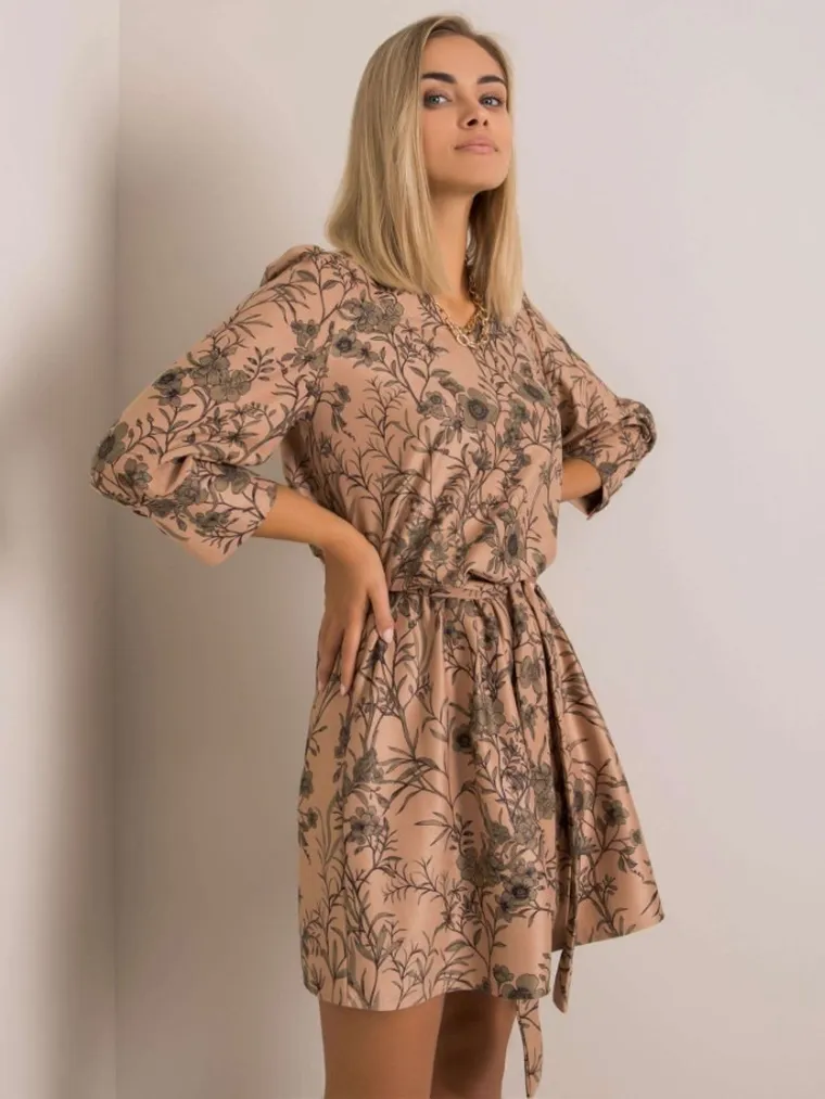 Sukienka damska, beżowa, Lakerta