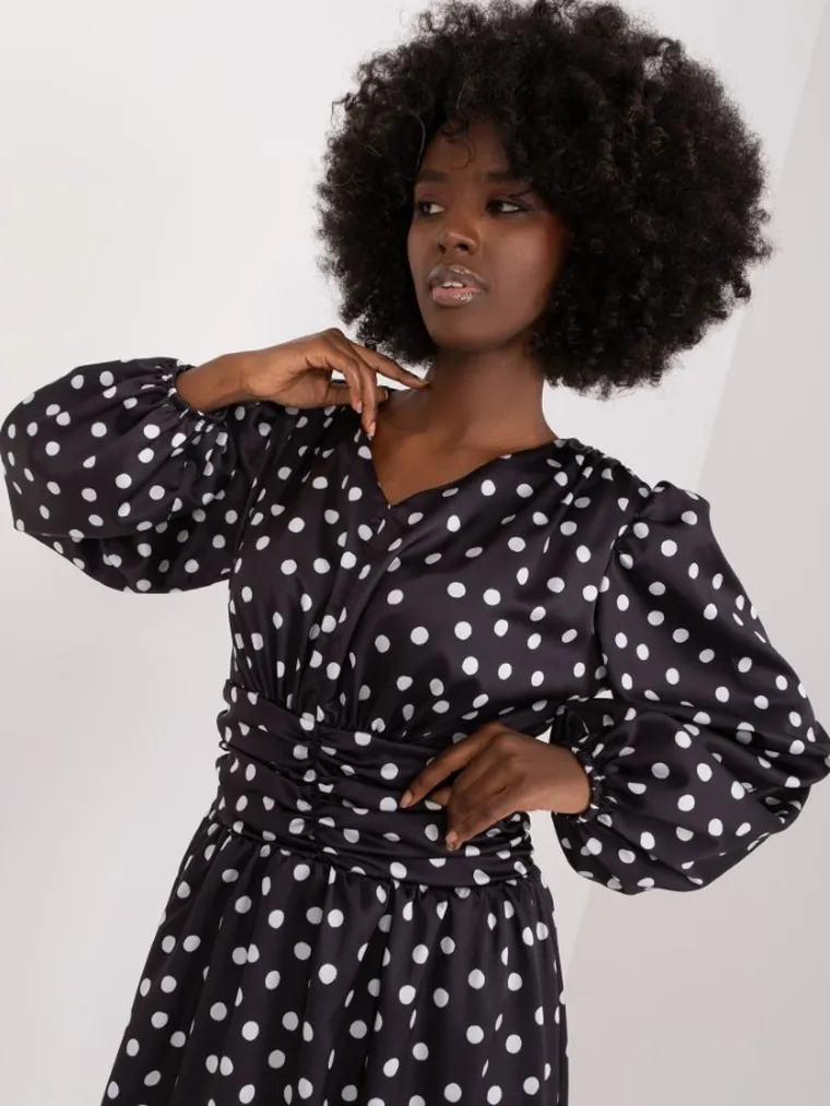 Sukienka damska, czarna, Lakerta