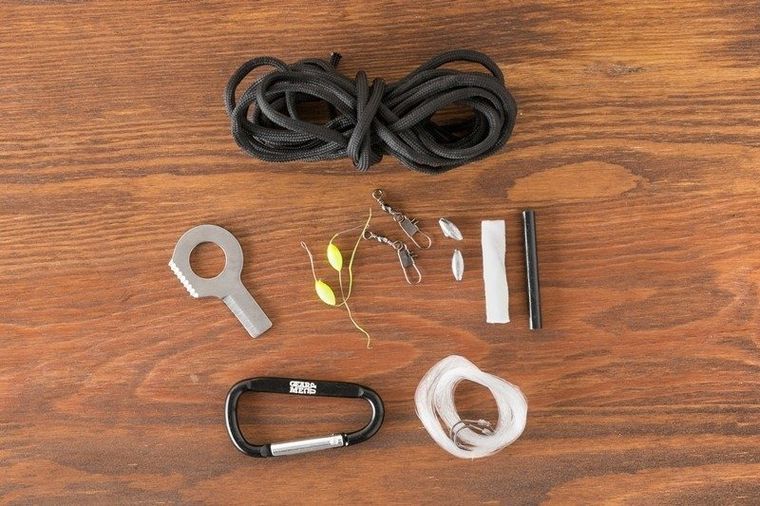 Survivalowy granat, czarny