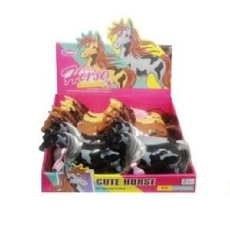 Swede, koń z grzywą, figurka