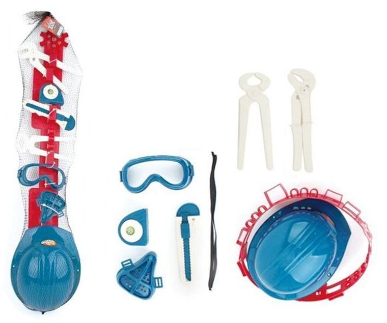 Swede, narzędzia na pasie, z kaskiem