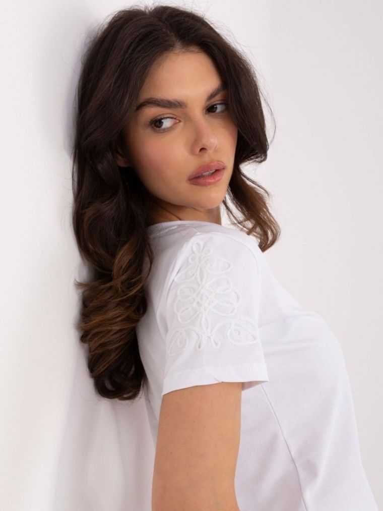 T-shirt damski, biały, Relevance