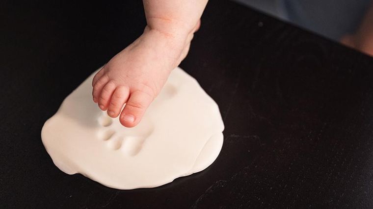 Tiny Love Creations, Gipsowe Koło Pamiątkowe – Pure Print