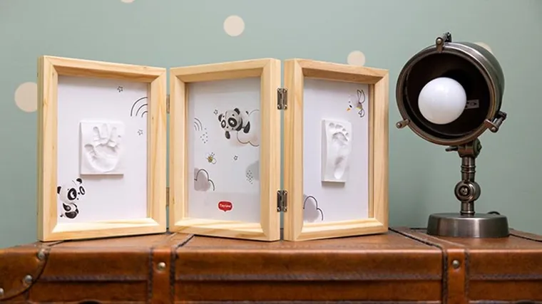 Tiny Love Creations, potrójna ramka na zdjęcie i odcisk, drewniana