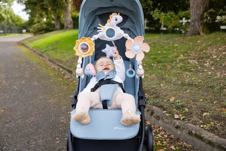 Tiny Love, Kraina Jednorożca, łuk z zabawkami