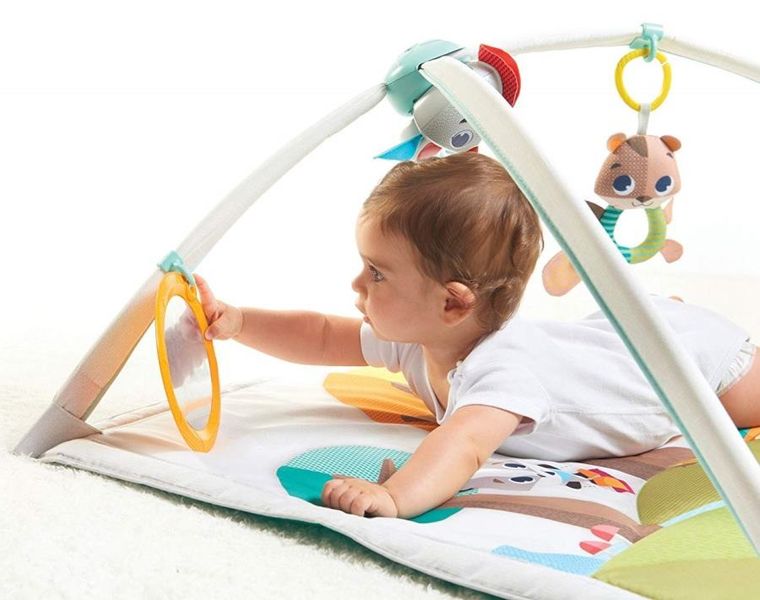 Tiny Love, Leśna Kraina, gimnastyka dla bobasa z pałąkami, mata edukacyjna