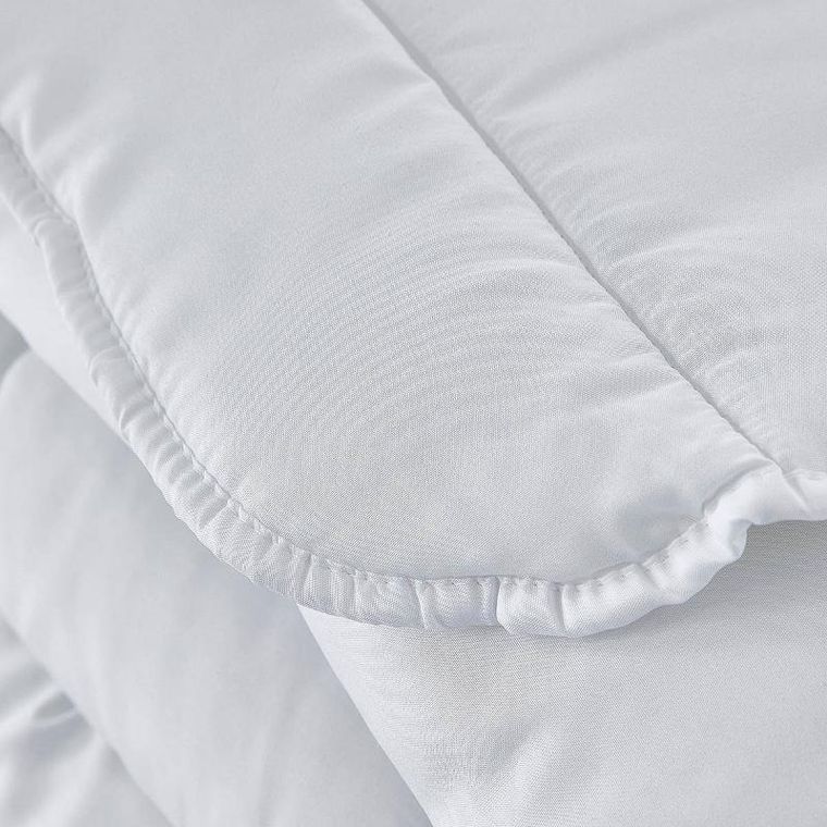 Today, kołdra letnia Essential, 240-220 cm