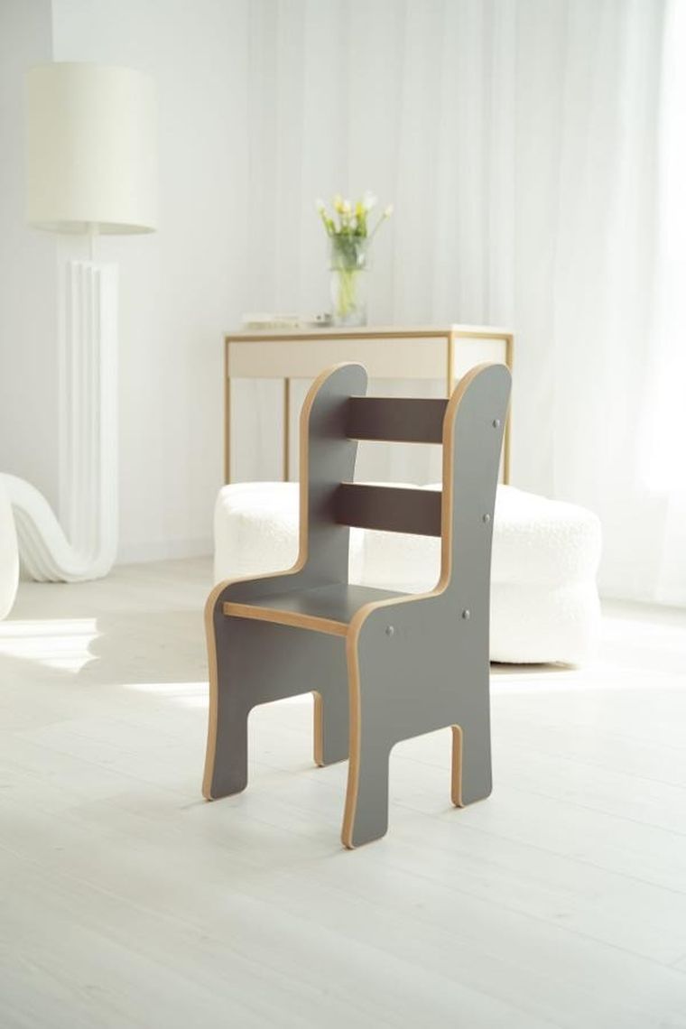 tupti.wood, krzesełko dla dziecka, szare