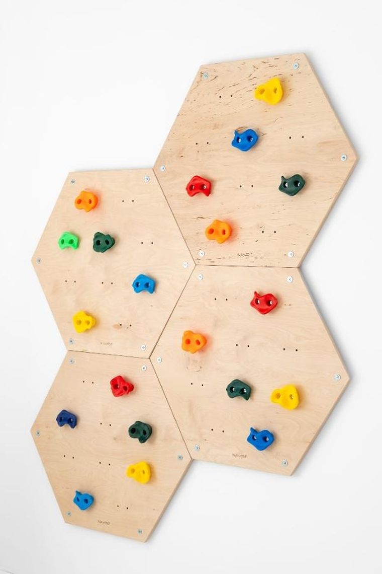 tupti.wood, ścianka wspinaczkowa, modułowa, heksagon, plaster miodu, 4 moduły