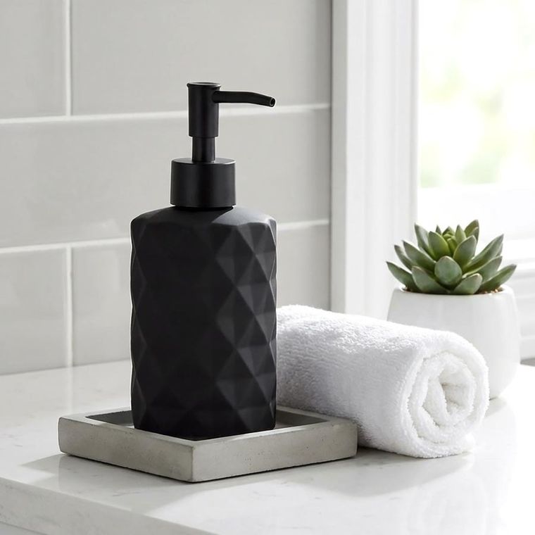 Vilde, dozownik do mydła, szklany, czarny, 330 ml