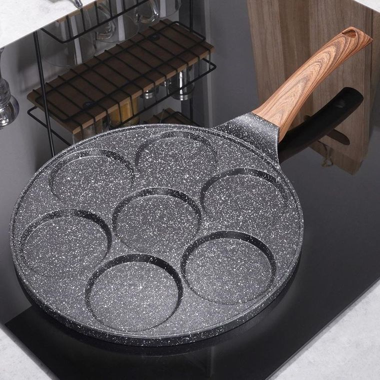 Vilde, patelnia do jajek, granitowa, 7 otworów, Black&Wood, 26 cm