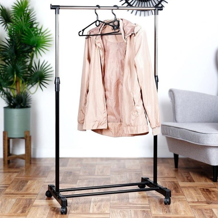 Vilde, wieszak stojący na ubrania, metalowy, czarny, na kółkach, 140 cm