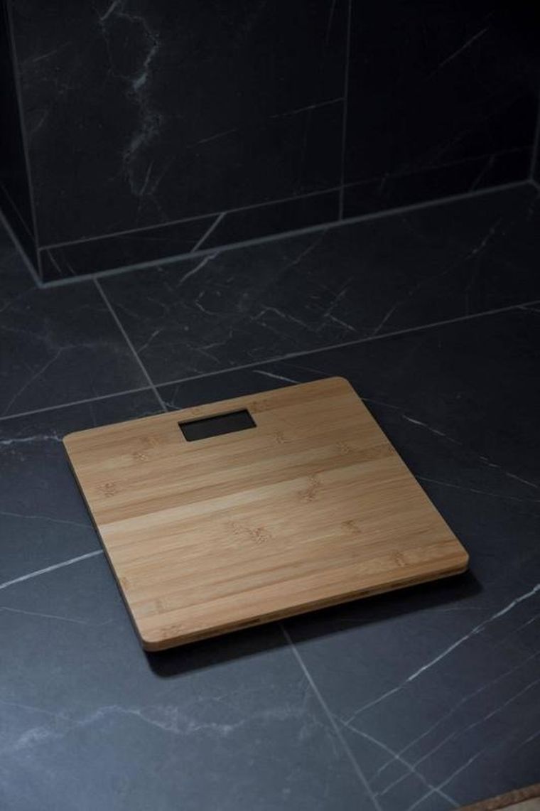 Wenko, waga łazienkowa elektroniczna, bambusowa, 30-30 cm