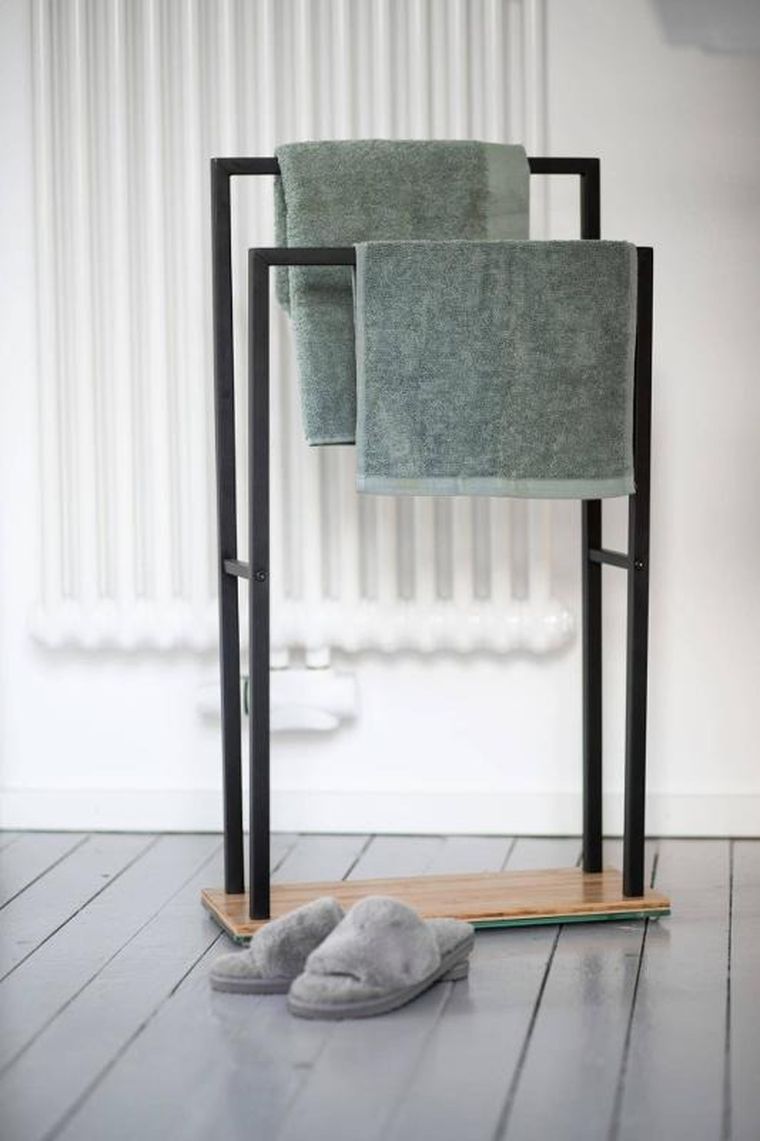 Wenko, Wieszak łazienkowy na ręczniki, Bambusa, 2 ramienny, z bambusową podstawą