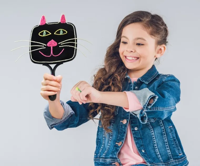 Wikki Stix, woskowe sznureczki, różowa walizka, rozmiar XL, 144 szt.