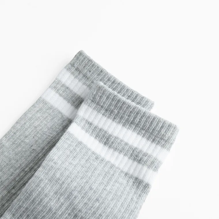 Wysokie szare skarpetki unisex NOWEAR