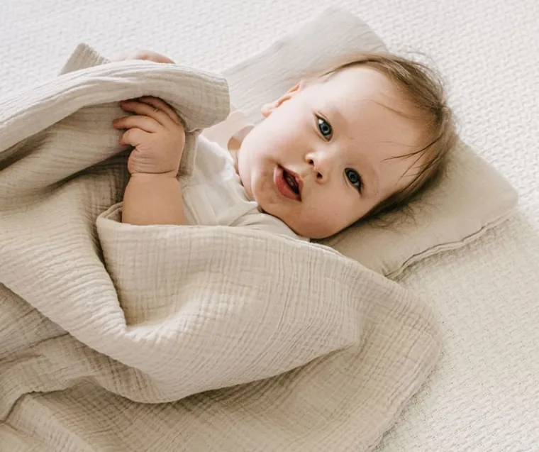 Yoonco, muślinowy komplet: poduszka + kołderka, beż