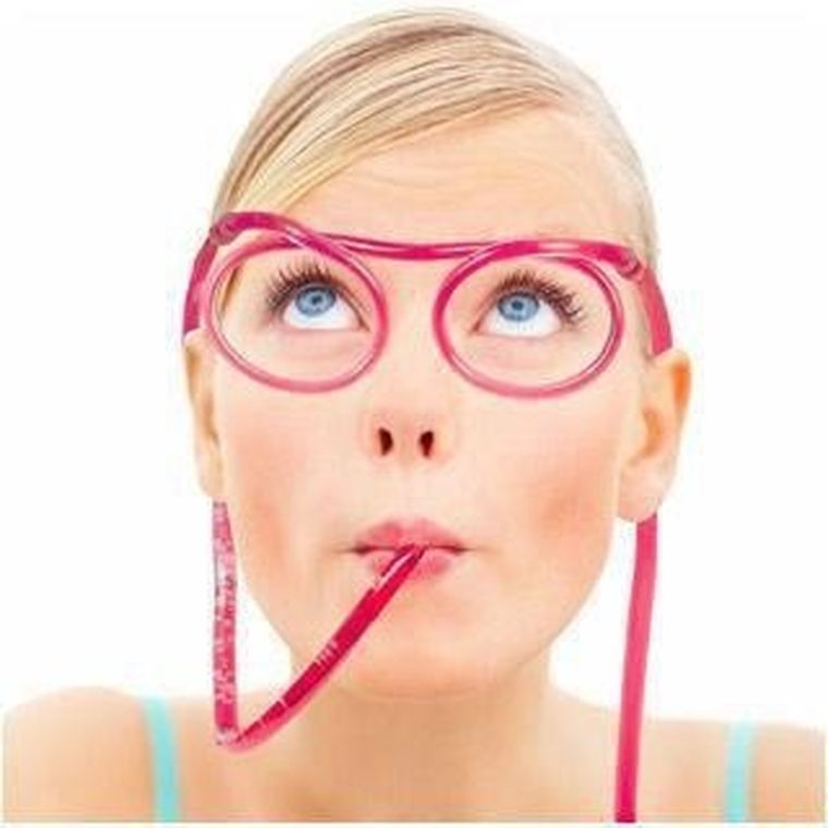 Zakręcone okulary do picia, przeźroczyste