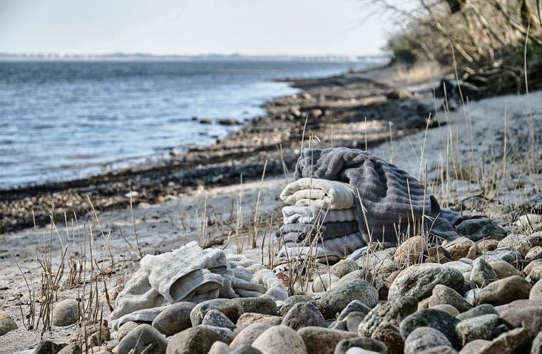 Zone Denmark, Inu, ręcznik plażowy, taupe, 180-100 cm