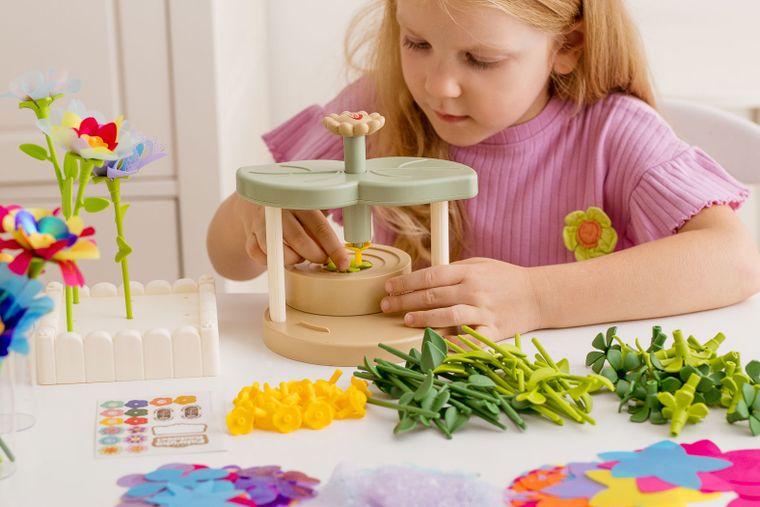 Dumel, Fabryka Radości, Kolorowe kwiaty, zestaw kreatywny do tworzenia kwiatów