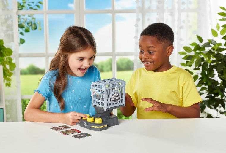 Jurassic World, Cage Breaker, gra familijna