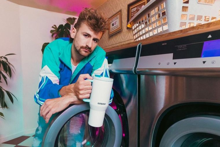 Kambukka, Rio Tumbler, kubek termiczny, teleskopowa słomka, Frosty Coconut, 950 ml