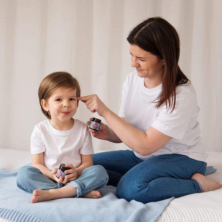 LullaLove, ziołowe mazidło wspierające z tymiankiem, paczulą i eukaliptusem, 30 ml