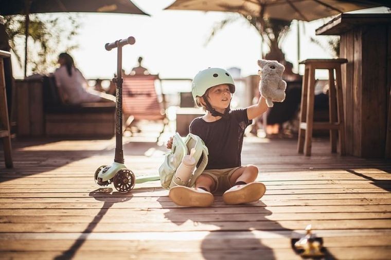 Scoot & Ride, plecak na hulajnogę, 8l, Kiwi