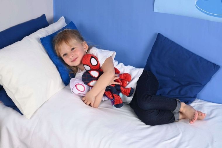 Simba, Spidey i super-kumple, maskotka świecąca w ciemności, 25 cm