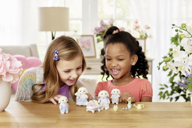 Sylvanian Families, Rodzina króliczków, zestaw figurek, 5735