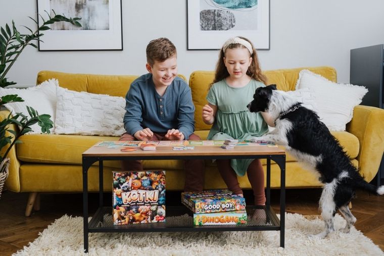 Trefl, Dinogang, gra familijna