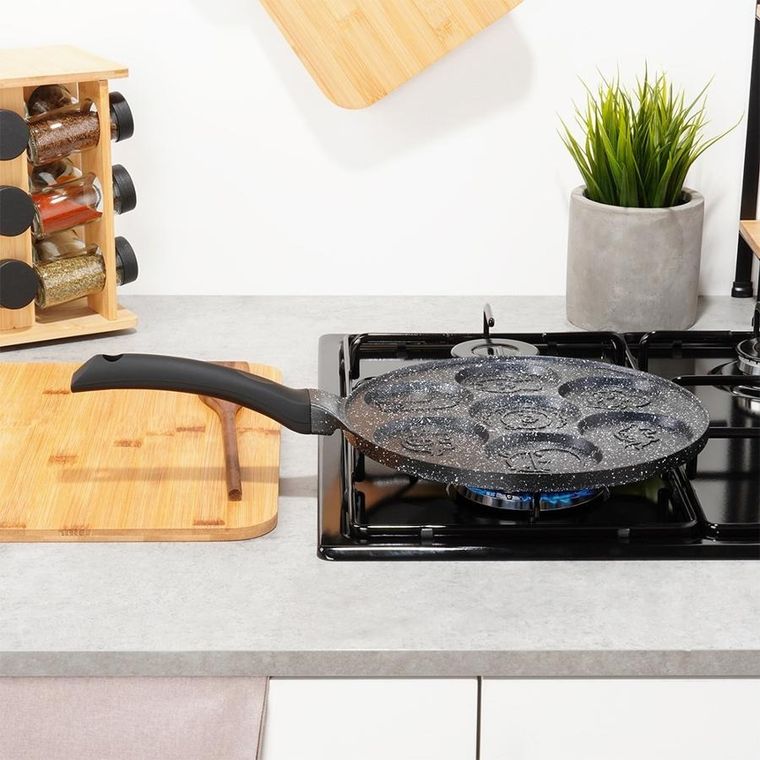 Vilde, Black Line, patelnia do jajek granitowa, 7 otworów, 26 cm