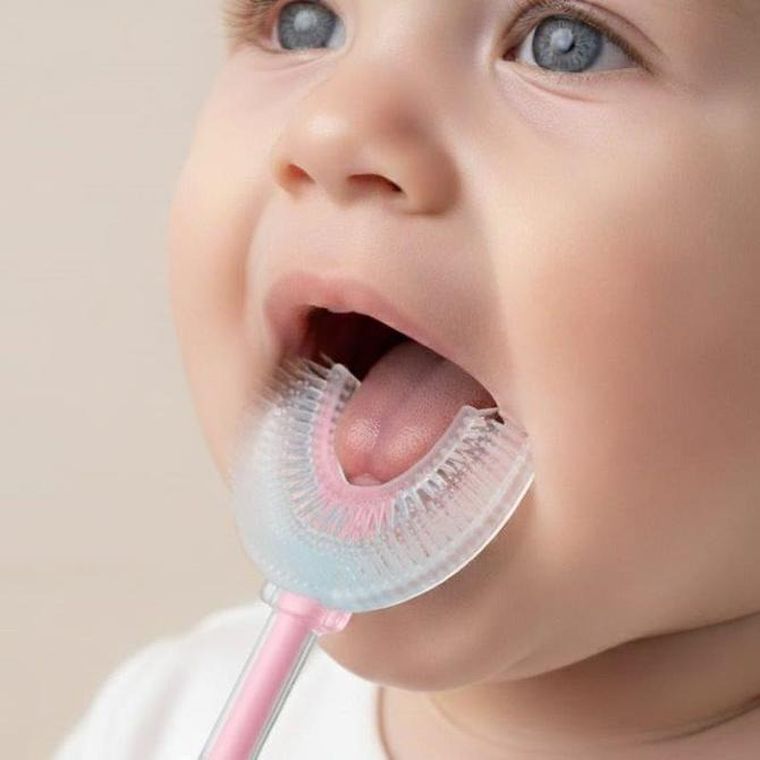 Bocioland, szczoteczka silikonowa w kształcie litery U do zębów, różowa