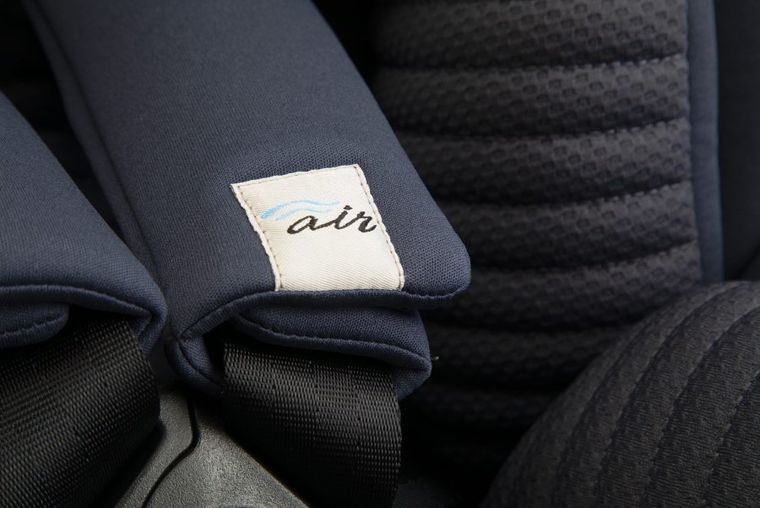 Chicco, Seat2fit i-Size Air, fotelik samochodowy, Ink Air, 45-105 cm