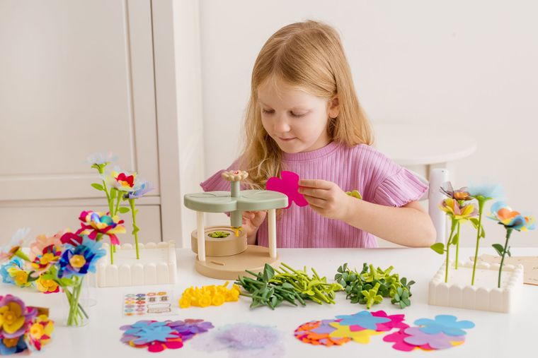 Dumel, Fabryka Radości, Kolorowe kwiaty, zestaw kreatywny do tworzenia kwiatów