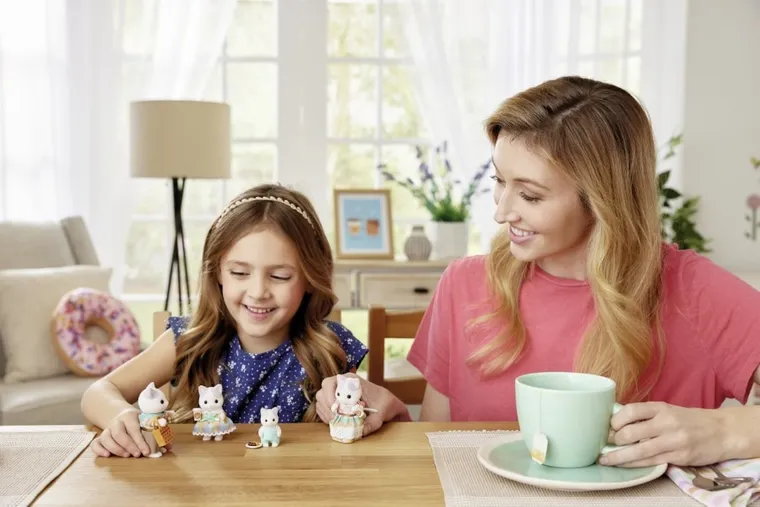 Sylvanian Families, Rodzina kotków, zestaw figurek, 5738