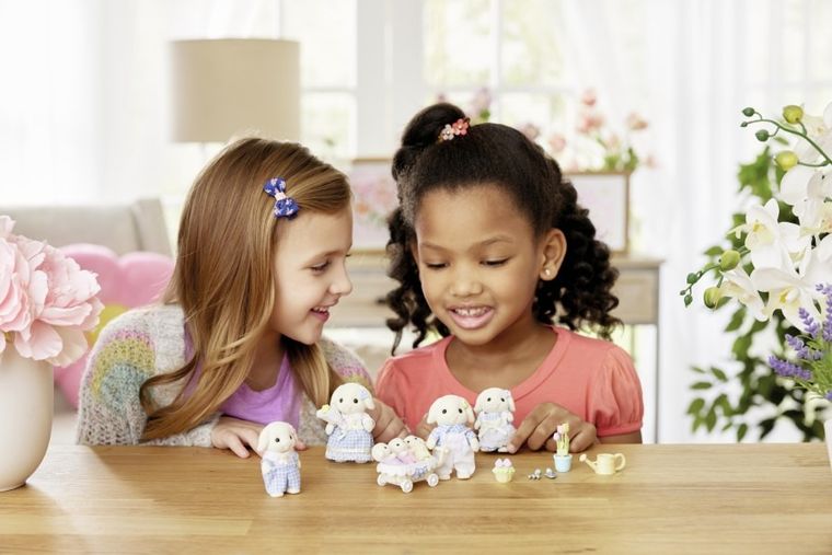 Sylvanian Families, Rodzina króliczków, zestaw figurek, 5735